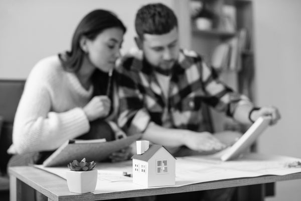 Comment vendre sa maison soi-même : étapes et conseils